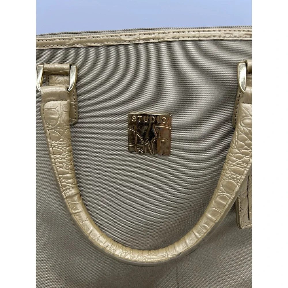 Studio Large‎ Hand Bag / Purse